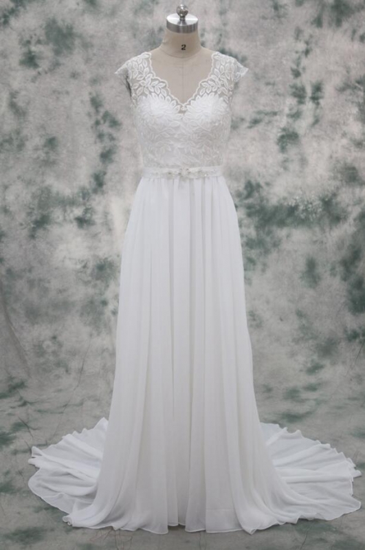 lace bodice chiffon skirt wedding dress